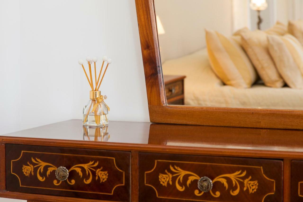 Chiado 4-Bedroom Flat Lisboa Ngoại thất bức ảnh